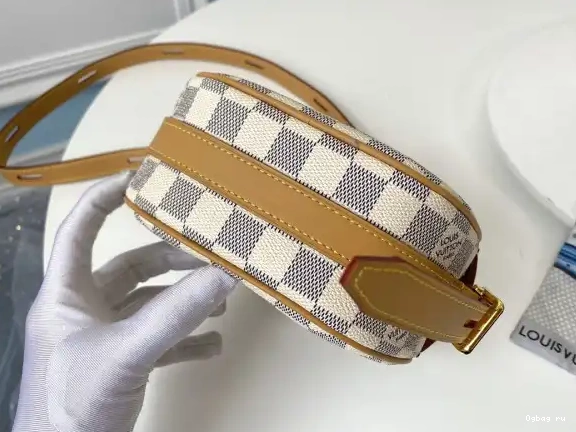 PM VUITTON LOUIS SOUPLE BOITE CHAPEAU 0603